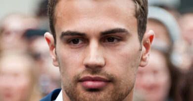 Theo James